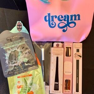 NIB Marie Claire Eye Makeup Gift Set with Pink Dream Pouch